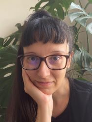 A headshot of Giulia Carabelli