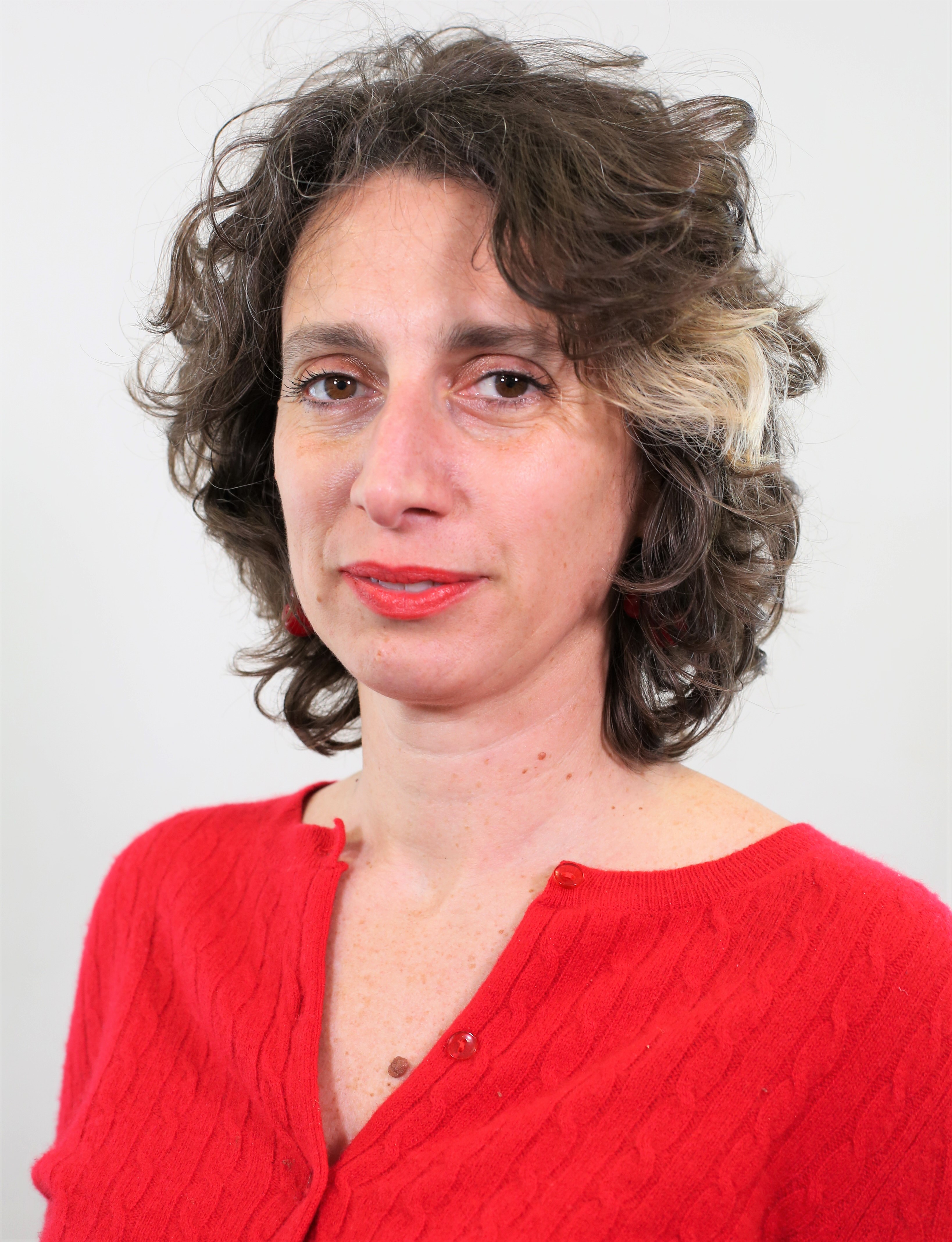 Head shot of Dr Sara Paparini