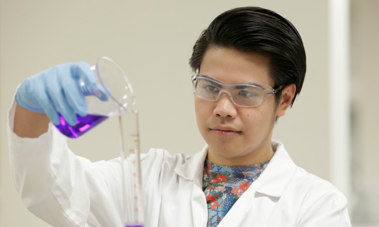 Student in the lab